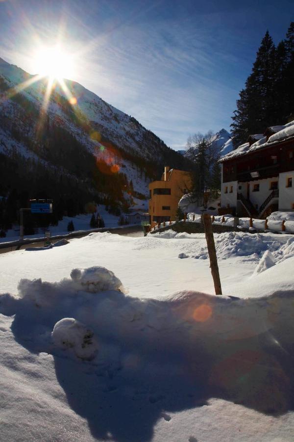Rifugio Galtuer - Die 2 Ferienhaeuser Kültér fotó